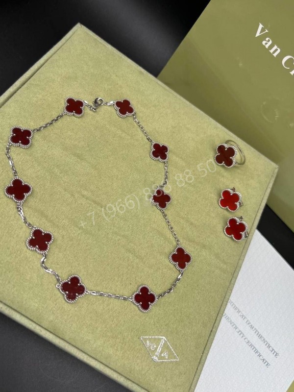 Серьги Van Cleef & Arpels