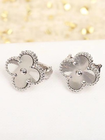 Серьги Van Cleef & Arpels