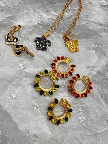 Серьги Versace