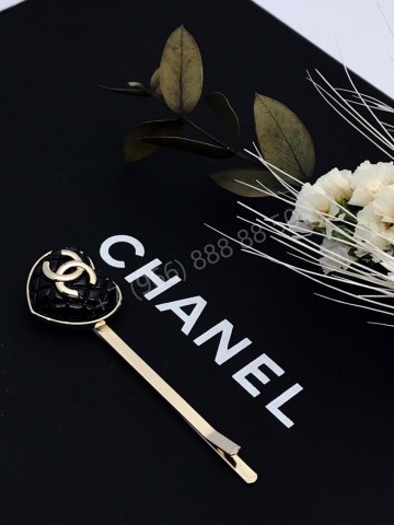 Заколка CHANEL