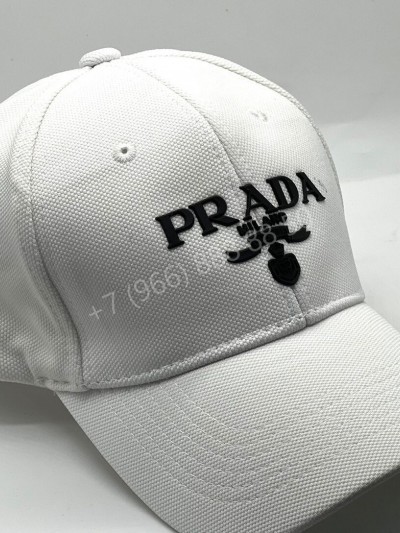 Кепка Prada