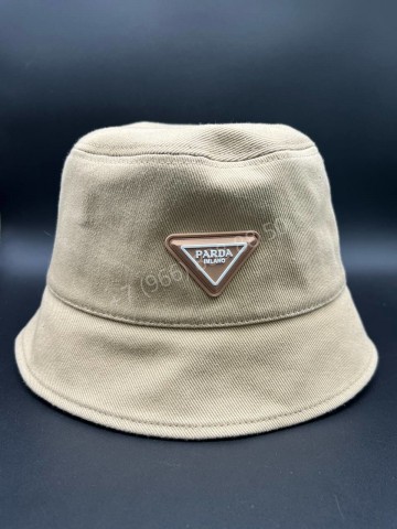 Панама Prada