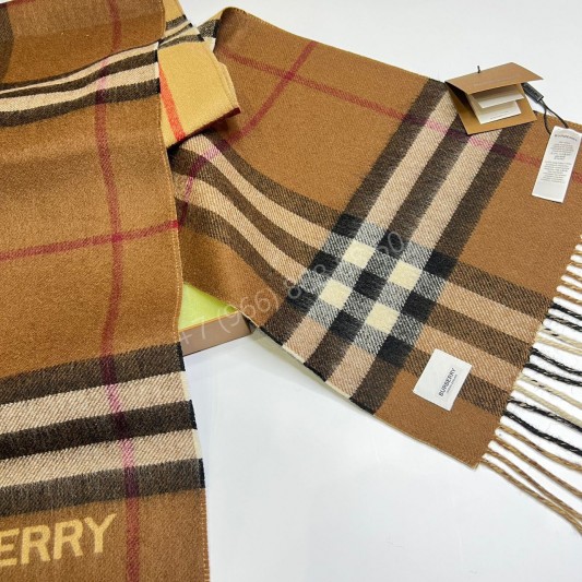 Шарф Burberry