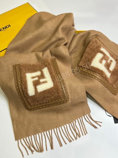 Шарф Fendi