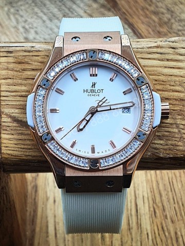 Часы Hublot