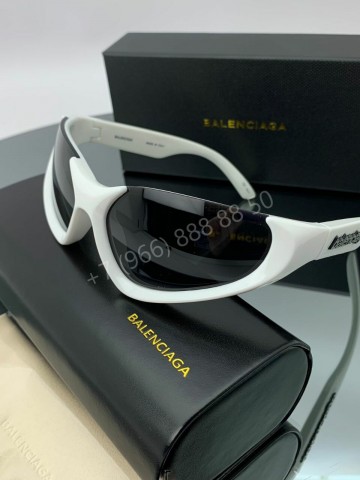 Солнцезащитные очки Balenciaga