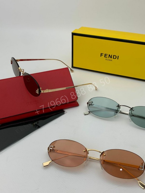 Солнцезащитные очки Fendi