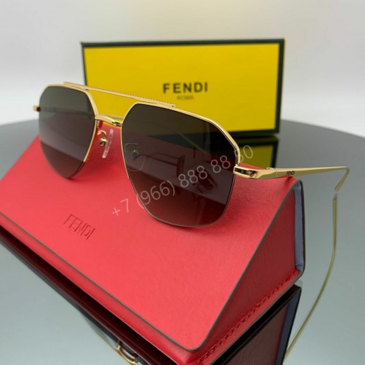 Солнцезащитные очки Fendi