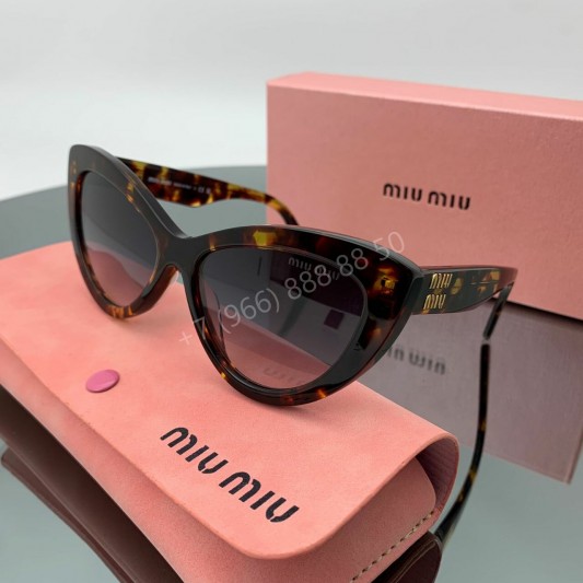 Солнцезащитные очки MIU MIU