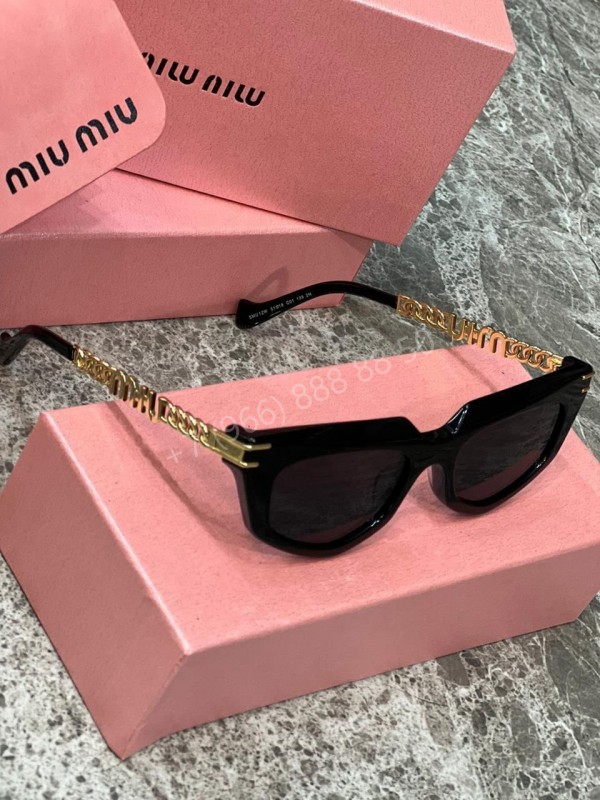 Солнцезащитные очки MIU MIU