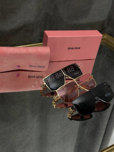 Солнцезащитные очки MIU MIU