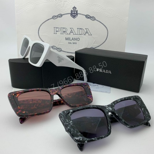 Солнцезащитные очки Prada