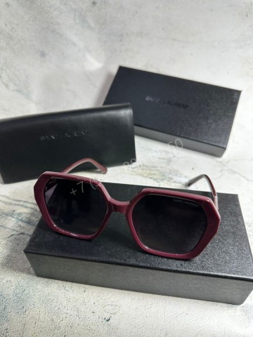 Солнцезащитные очки Yves Saint Laurent