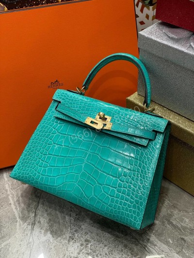 Сумка Hermes из кожи крокодила