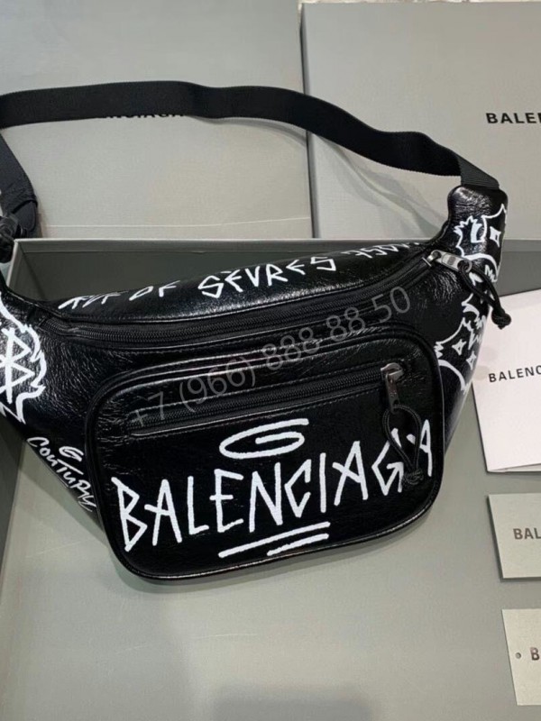 Поясная сумка Balenciaga