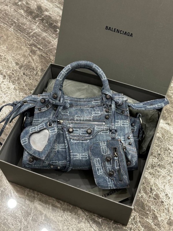 Сумка Balenciaga