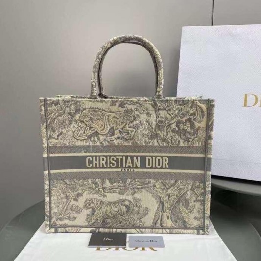 Сумка Dior 42 см