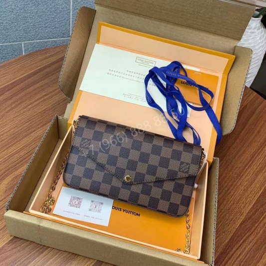 Сумка Louis Vuitton