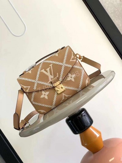 Сумка Louis Vuitton