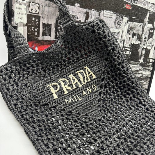 Сумка Prada