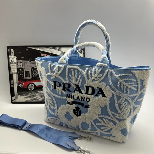 Сумка Prada