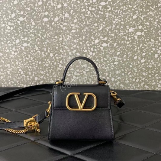 Сумка Valentino