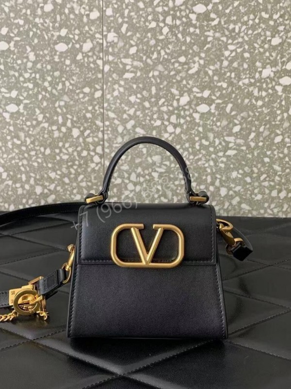 Сумка Valentino