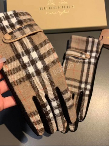 Перчатки Burberry
