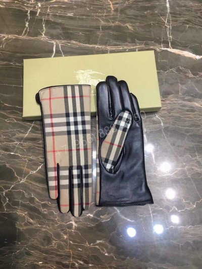 Перчатки Burberry