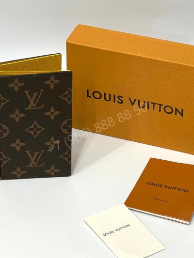 Визитница Louis Vuitton