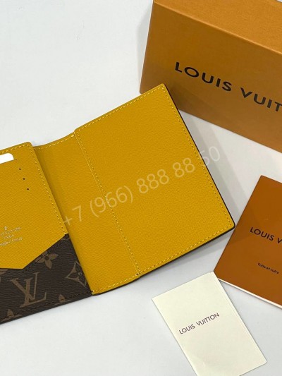 Визитница Louis Vuitton