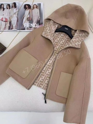 Пальто Fendi