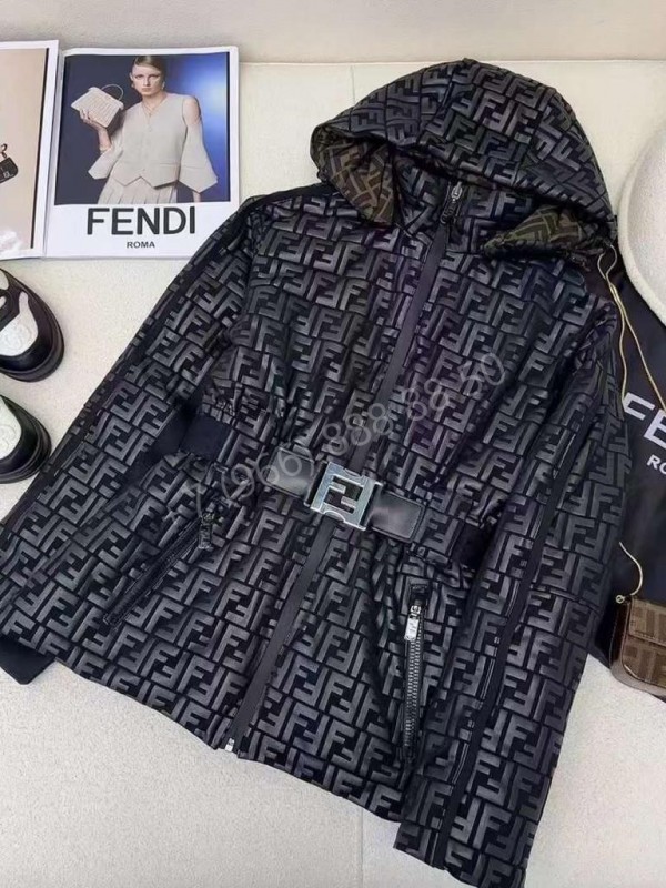 Двусторонний пуховик Fendi