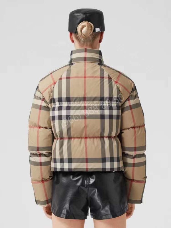 Пуховик Burberry