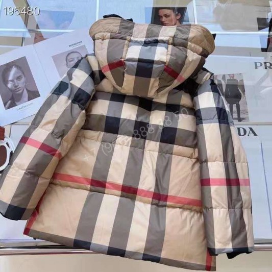 Пуховик Burberry