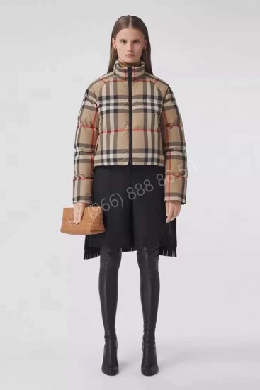 Пуховик Burberry