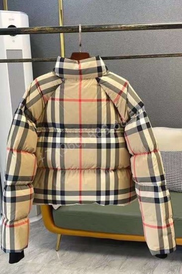 Пуховик Burberry