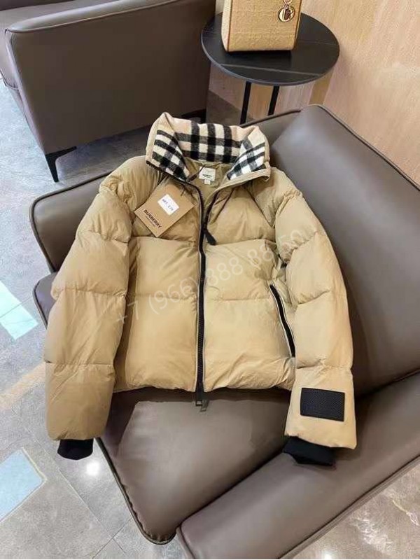 Пуховик Burberry