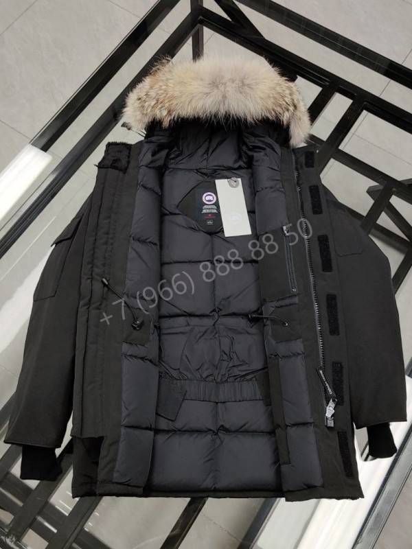 Пуховик Canada Goose