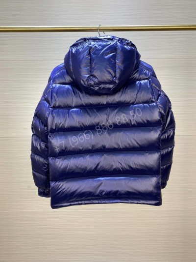 Пуховик Moncler