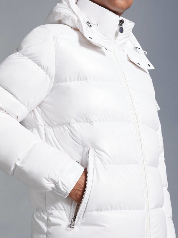 Пуховик Moncler