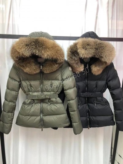 Пуховик Moncler