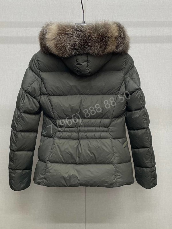 Пуховик Moncler