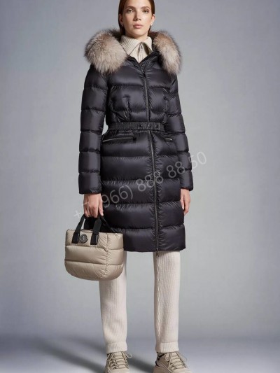 Пуховик Moncler