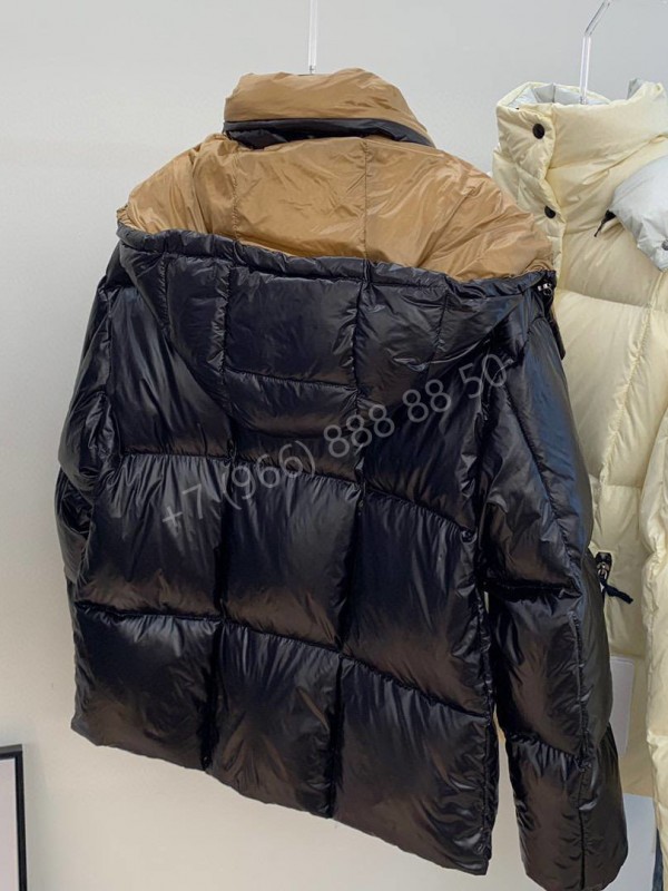 Пуховик Moncler