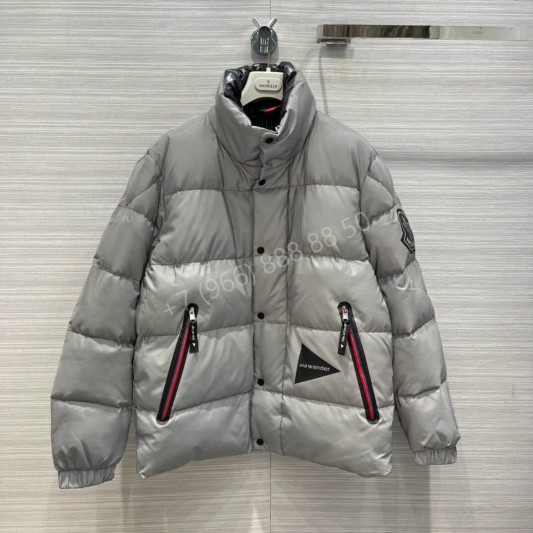 Пуховик Moncler