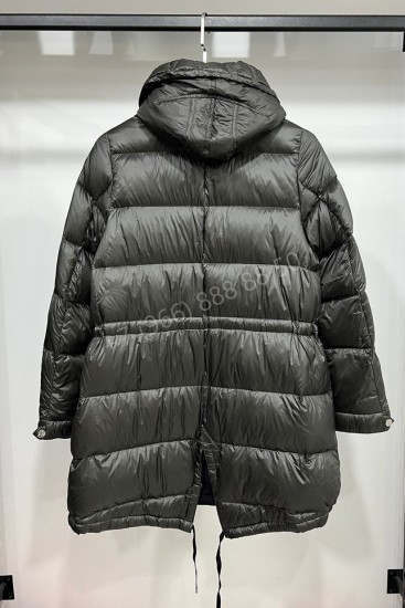 Пуховик Moncler