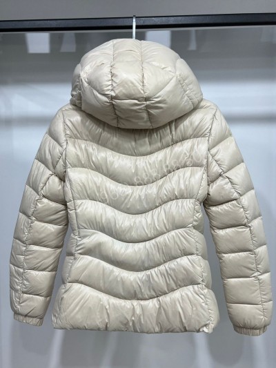 Пуховик Moncler