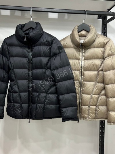 Пуховик Moncler