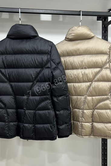 Пуховик Moncler